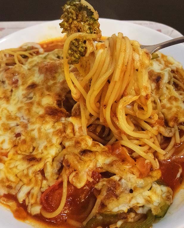 德式香腸茄汁義大利麵