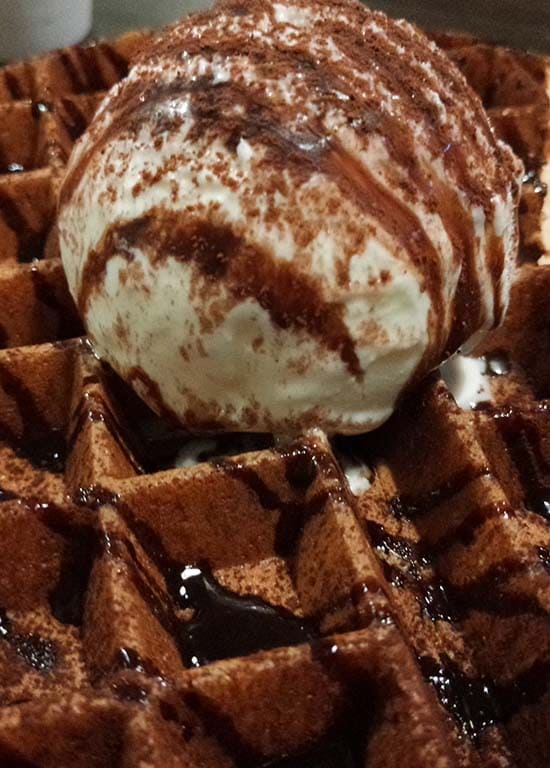 巧克力冰淇淋鬆餅