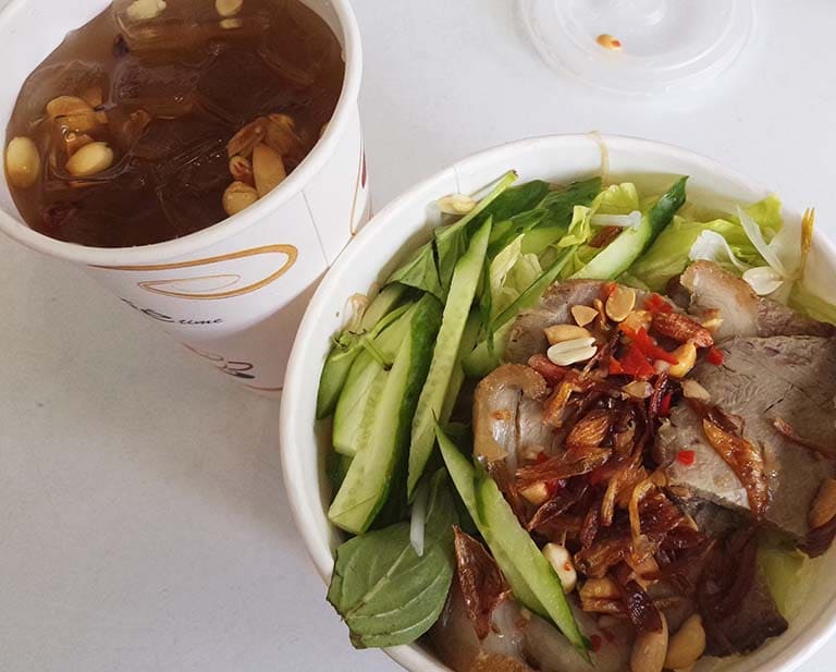 乾拌豬肉米線