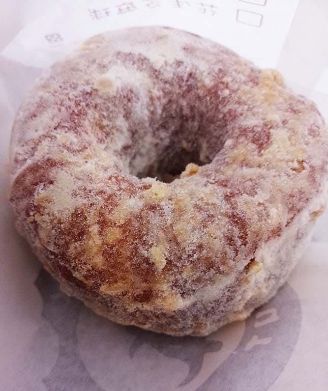 鮮奶奶粉脆皮甜甜圈