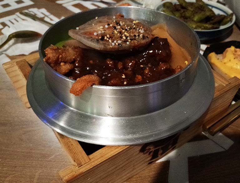 炸醬香雞蓋飯